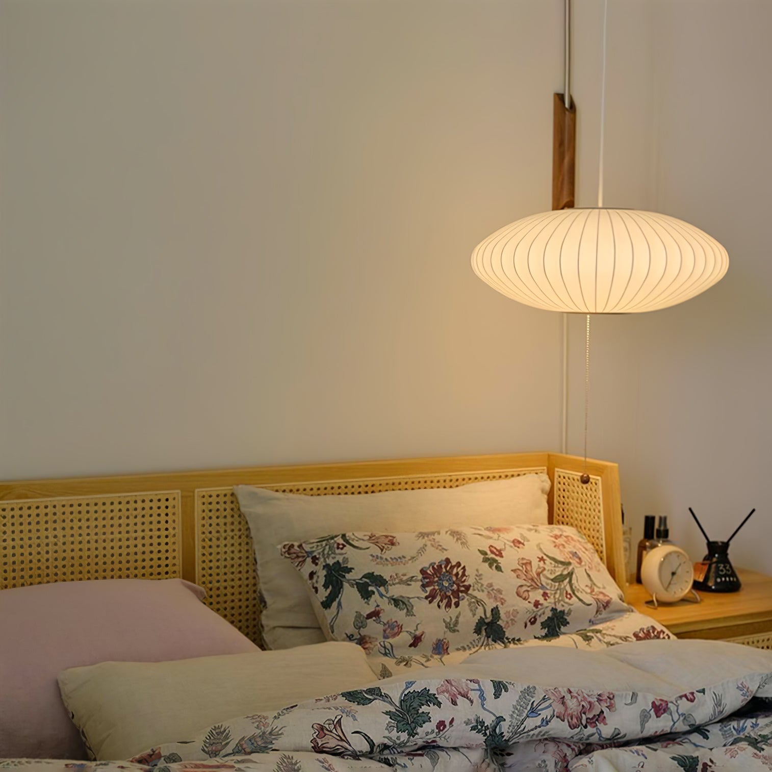 EraBeam - Stylish Mid-Century Wall Lamp