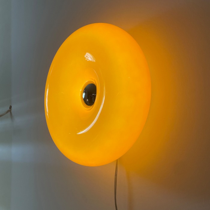 BauhausGlow - Minimal Wall and Table Illumination